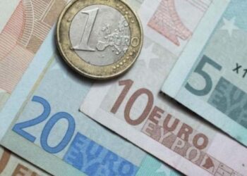 ԵՒՐՈՅԻ ԱՆԿՈՒՄԸ ԿԸ ՇԱՐՈՒՆԱԿՈՒԻ