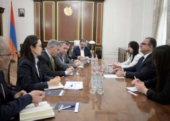 ԱՍԻԱԿԱՆ ԶԱՐԳԱՑՄԱՆ ԴՐԱՄԱՏՈՒՆԸ ՊԱՏՐԱՍՏ Է ՇԱՐՈՒՆԱԿԵԼՈՒ ՕԺԱՆԴԱԿՈՒԹԻՒՆԸ ՀՀ ԿԱՌԱՎԱՐՈՒԹԵԱՆ ՆԱԽԱՁԵՌՆՈՒԹԻՒՆՆԵՐՈՒՆ.