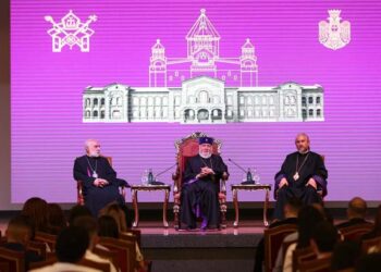 ԱՄԵՆԱՅՆ ՀԱՅՈՑ ԿԱԹՈՂԻԿՈՍԸ ԸՆԴՈՒՆԵՑ ԵՊՀ ԱՐԵՒԵԼԱԳԻՏՈՒԹԵԱՆ ԲԱԺԱՆՄՈՒՆՔԻ ՇՐՋԱՆԱՒԱՐՏ ՈՒՍԱՆՈՂՆԵՐԸ ԵՒ ԴԱՍԱԽՕՍԱԿԱՆ ԱՆՁՆԱԿԱԶՄԸ