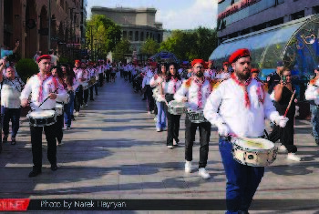 Հ.Մ.Մ.-Ի 100-ԱՄԵԱԿԻ ՏՕՆԱԿԱՏԱՐՈՒԹԻՒՆՆԵՐ ՄԱՅՐ ՀԱՅՐԵՆԻՔԻ ՄԷՋ