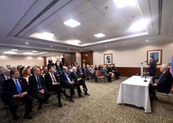 ՀՀ ՆԱԽԱԳԱՀ ՎԱՀԱԳՆ ԽԱՉԱՏՈՒՐԵԱՆԸ ՀԱՆԴԻՊԱԾ Է ԱՐԺԱՆԹԻՆԱՀԱՅ ՀԱՄԱՅՆՔԻ ՆԵՐԿԱՅԱՑՈՒՑԻՉՆԵՐՈՒՆ