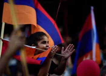 ՀԱՅ ԵՒ ՀԱՅՈՒԹԻՒՆ