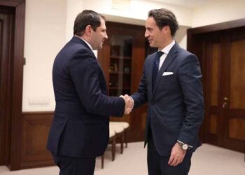 ՆԱԽԱՐԱՐ ՊԱՊԻԿԵԱՆՆ ՈՒ ՔՈԼՈՄԻՆԱՆ ՔՆՆԱՐԿԱԾ ԵՆ ՀԱՅԱՍՏԱՆ-ՆԱԹՕ ԳՈՐԾԸՆԿԵՐՈՒԹԵԱՆ ՆԵՐԿԱՅԻՍ ԸՆԹԱՑՔԸ ԵՒ ԶԱՐԳԱՑՄԱՆ ՀԵՌԱՆԿԱՐՆԵՐԸ