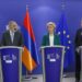 ԵՄ ԵՒ ԱՄՆ ԿԸ ՆԱԽԱՏԵՍԵՆ ԱՒԵԼԻ ԱՄՈՒՐ ՀԱՄԱԳՈՐԾԱԿՑՈՒԹԻՒՆ ՀԱՅԱՍՏԱՆԻ ՀԵՏ.  ՅԱՅՏԱՐԱՐՈՒԹԻՒՆ` ԵՌԱԿՈՂՄ ՀԱՆԴԻՊՄԱՆ ԱՐԴԻՒՆՔՆԵՐՈՎ