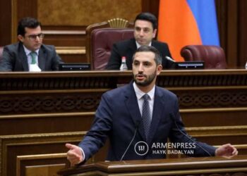 ՌՈՒԲԷՆ ՌՈՒԲԻՆԵԱՆ ՌՈՒՍԱՍՏԱՆԻ ԱԳՆ-ԷՆ ՊԱՐԲԵՐԱԲԱՐ ՀՆՉՈՂ ՅԱՅՏԱՐԱՐՈՒԹԻՒՆՆԵՐԸ ՕԳՏԱԿԱՐ ՉԻ ՀԱՄԱՐԵՐ ՀԱՅ-ՌՈՒՍԱԿԱՆ ՅԱՐԱԲԵՐՈՒԹԻՒՆՆԵՐՈՒՆ ՀԱՄԱՐ
