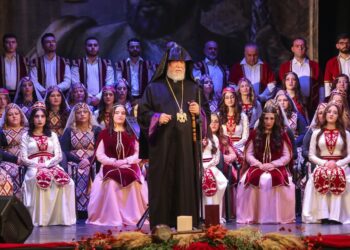 «ՇՆՈՐՀԱԼԻ» ԵՐԳՉԱԽՈՒՄԲԸ ՍԱՅԱԹ-ՆՈՎԱՆ ՔԱՌԱՁԱՅՆ ԵՐԳԵՑՈՂՈՒԹԵԱՄԲ ՀՐԱՄՑՈՒՑ ՄՇԱԿՈՒԹԱՍԷՐ ՀԱՆՐՈՒԹԵԱՆ