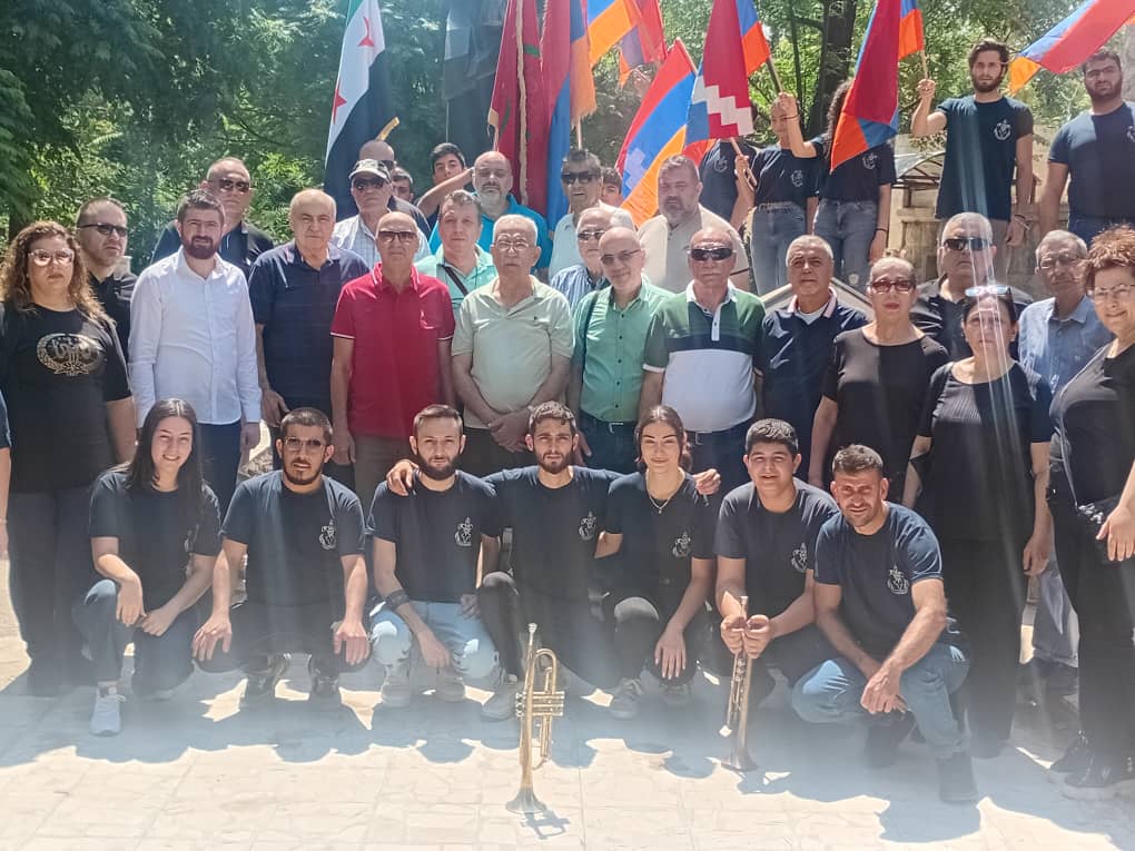 ՓԱՐԱՄԱԶԸ ԲԱՐՁՐԷՆ ԿԸ ՀՍԿԷ ՀԱԼԷՊԻ ԸՆԿԵՐՆԵՐՈՒՆ ԽՈՆԱՐՀՈՒՄԸ ՄԵԾՆ ՓԱՐԱՄԱԶԻ ՅՈՒՇԱԿՈԹՈՂԻՆ ԱՌՋԵՒ