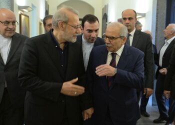 ԼԱՐԻԺԱՆԻ ՊԷՅՐՈՒԹԻ ՄԷՋ