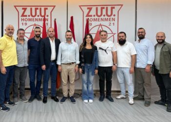 Յովհաննէս Պչաքճեան Եւ Գարոլին Խաչիկեան Կ’այցելեն ՍԴՀԿ «Կուժունի» Մասնաճիւղ