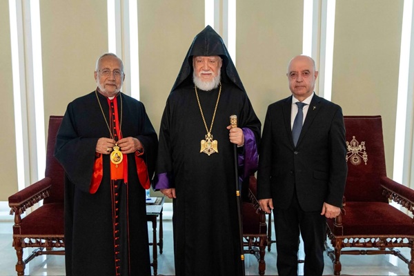 Հոգեւոր Պետերէն՝ Համախմբուելու Կոչ